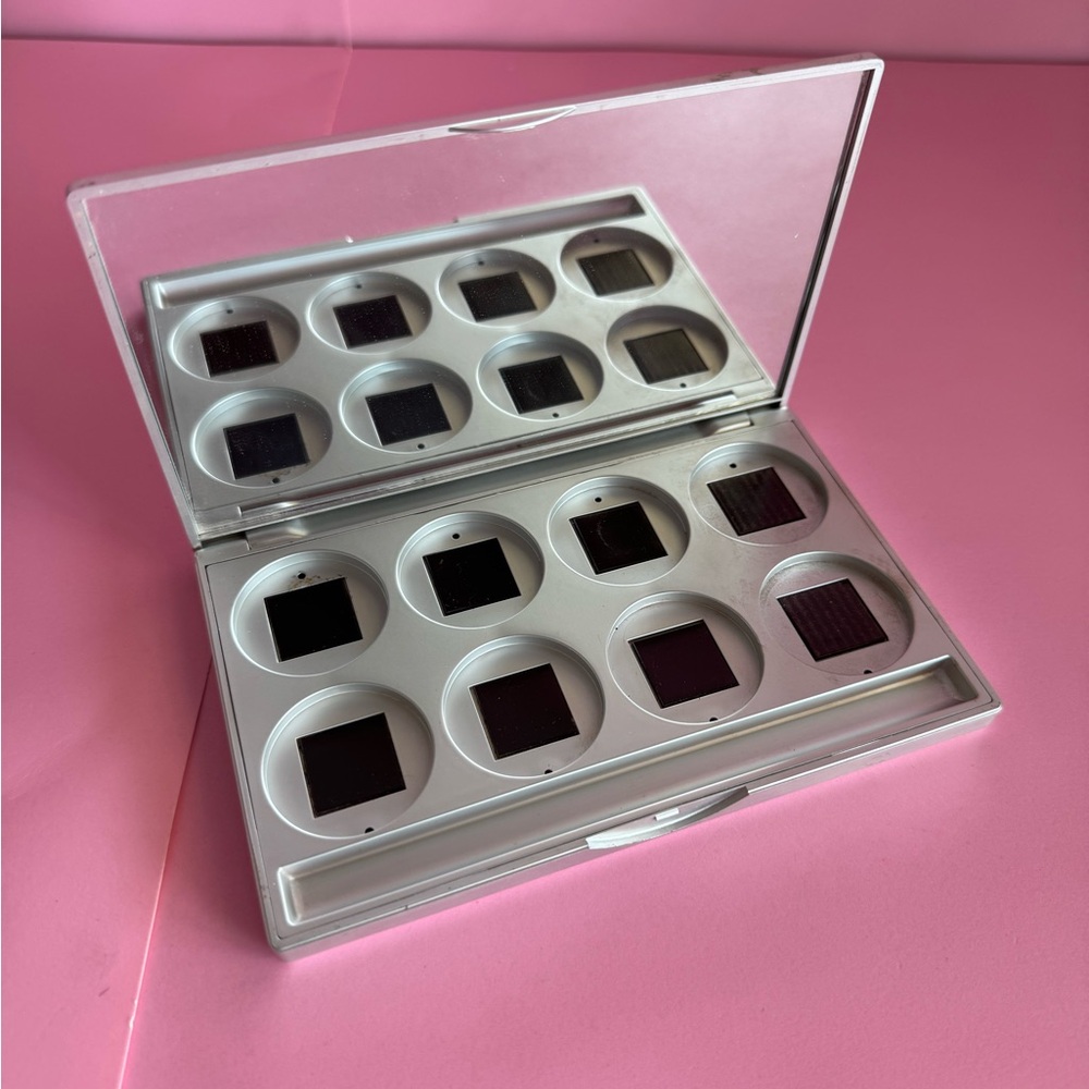 Stila 8 pan refillable Palette Case empty